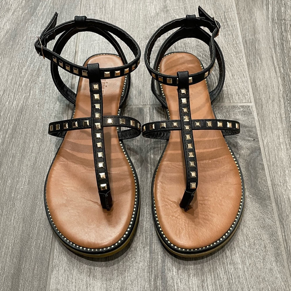Black grommet gladiator sandal -6